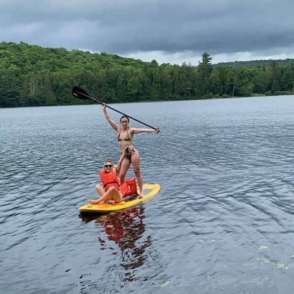 Meet your Posher, Julia - Picture 1 of 1